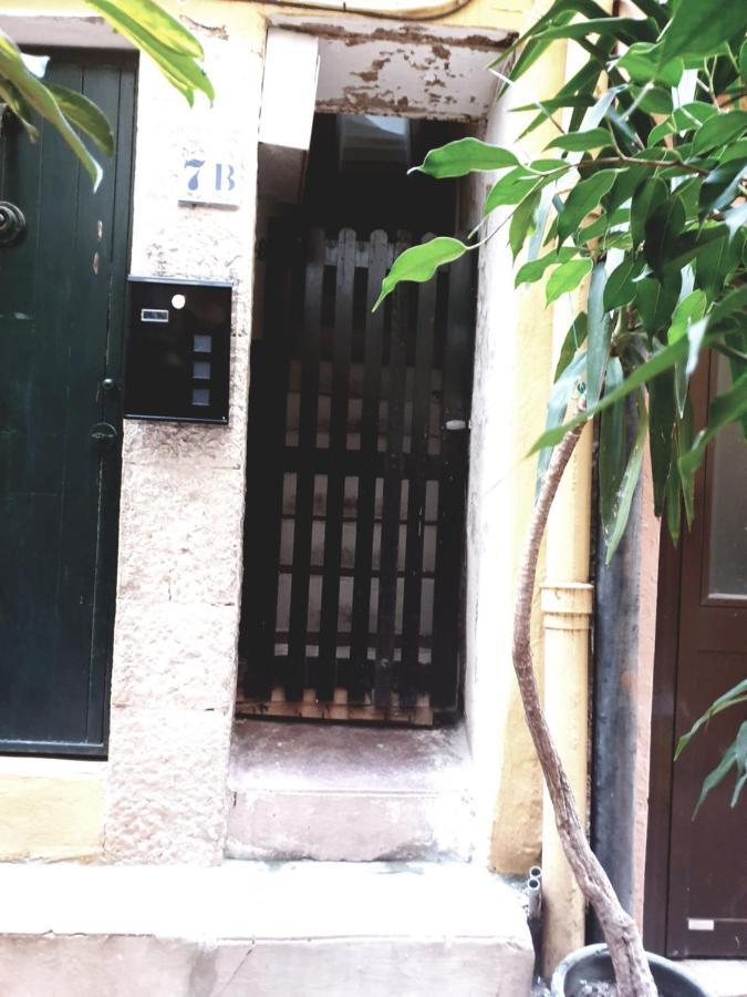 Charmant Studio Avec Coin Nuit - Vieille Ville Climatise Menton Exteriér fotografie