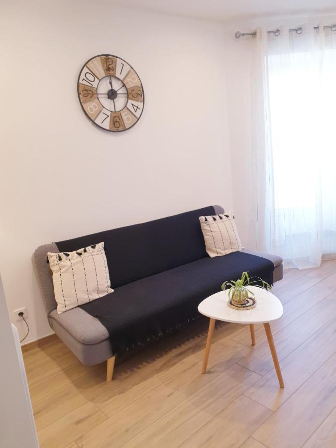 Charmant Studio Avec Coin Nuit - Vieille Ville Climatise Menton Exteriér fotografie