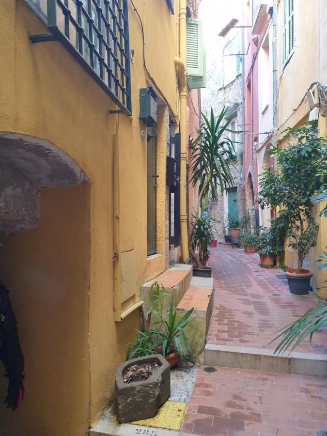 Charmant Studio Avec Coin Nuit - Vieille Ville Climatise Menton Exteriér fotografie